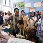 Herman Deru Visits Layang Layang KB Village