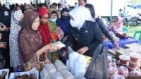 Wawako Fitri Ingatkan Pengunjung Bazar Tetap Prokes
