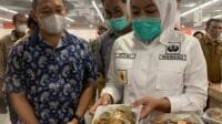 Geram, Wawako Fitri Temukan Banyak Makanan Kadaluarsa di Salah Satu Supermarket