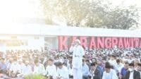 Pemkab Karawang Shalat Idul Adha di Lapangan Karangpawitan