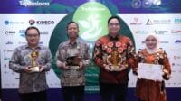 Jalankan CSR Inovatif, PTBA Borong 3 Penghargaan TOP CSR Awards
