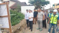 Ratu Dewa Wujudkan Aspirasi Warga, Pengecoran Jalan Rusak di Macan Lindungan Segera Dimulai