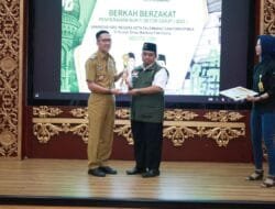 Ratu Dewa Pantau Langsung Pembayaran Zakat Pejabat Pemkot Palembang