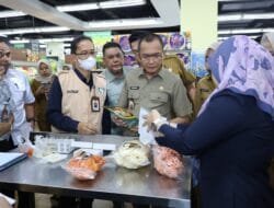 Sekda Pemkot Palembang Sidak Supermarket