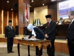 Pj Gubernur Agus Fatoni Sampaikan Penjelasan Terkait Enam Ranperda Provinsi Sumsel
