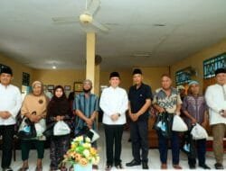 Hari Lebaran Pj Gubernur Sumsel Agus Fatoni Kunjungi Panti Jompo Berikan Bantuan dan Santunan