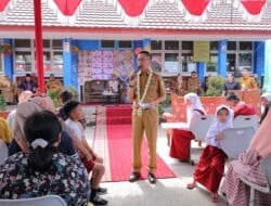 Ratu Dewa Peduli, Bagikan Bantuan Ke Sekolah-sekolah