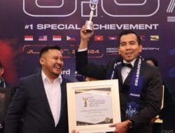 Raih Penghargaan di Indonesia Awards Centre, Rektor Muda ini Ada Kiat Khusus nan Potensial