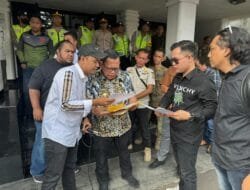 Pj Wali Kota Terima Langsung Para Demonstran, Bertekad Ciptakan Birokrasi Bersih