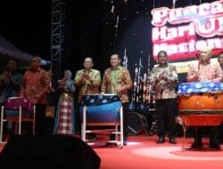 Bersama Menteri Koperasi dan UKM RI, Pj Gubernur Elen Setiadi Hadiri Puncak Peringatan Hari UMKM Nasional 2024