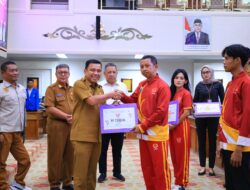 Pemkot Palembang Bagikan Bonus ke Pelatih Berprestasi di Porprov dan Perparprov 2023