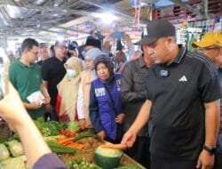 Jelang Ramadhan, Sekda Tinjau Harga Sembako di Pasar Tradisional