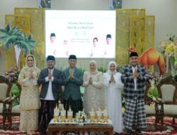 Sholat Ied Perdana Usai Pelantikan, Ratu Dewa Minta Do’a dan Dukungan Masyarakat Palembang