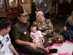 Bupati Muba Kunjungi Bocah Pengidap Jantung Bocor