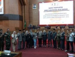 Ketua DPRD Mura Pimpin Rapat Paripurna Mendengarkan Pidato Bupati-Wakil Bupati Mura