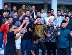 Herman Deru Duduk Bersama Manajemen SFC Cari Terapi Selamatkan Klub Kebanggaan dari Zona Degradasi