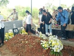 Suasana Duka Pemakaman Darma Kusuma, Keluarga Desak Pelaku Perampokan Segera Ditangkap