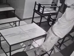 Pencuri Bertato Terekam CCTV Gondol Dua Kipas dari Resto di Sekip Pangkal Palembang