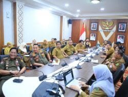 Jelang Ramadhan, Sekda Edward Candra Tekankan Transparansi dan Perluasan Operasi Pasar Murah