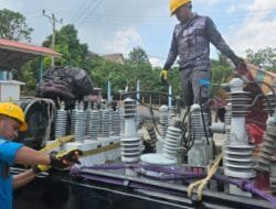 PLN Kebut Pemulihan Sistem Kelistrikan Bayung Lencir, Tegangan Listrik Terus Diperbaiki