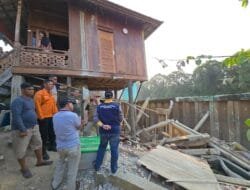 Rumah Warga Longsor di Lais, Bupati HM Toha Tohet Perintahkan Penanganan Darurat dan Bantuan Korban