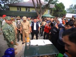 Menko Polkam Minta Kekuatan Karhutla Dipusatkan di Titik Rawan, Herman Deru: Semua Pihak Harus Fokus