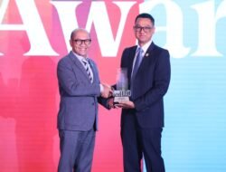 Transformasi Layanan Berbuah Penghargaan, PLN Raih Sector Champion Danantara Indonesia CX100 Award 2026